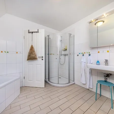 度假居 Reet-hus Hanbutt *