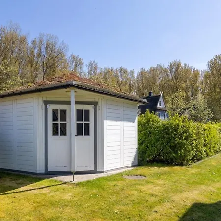 Reet-hus Hanbutt 度假居